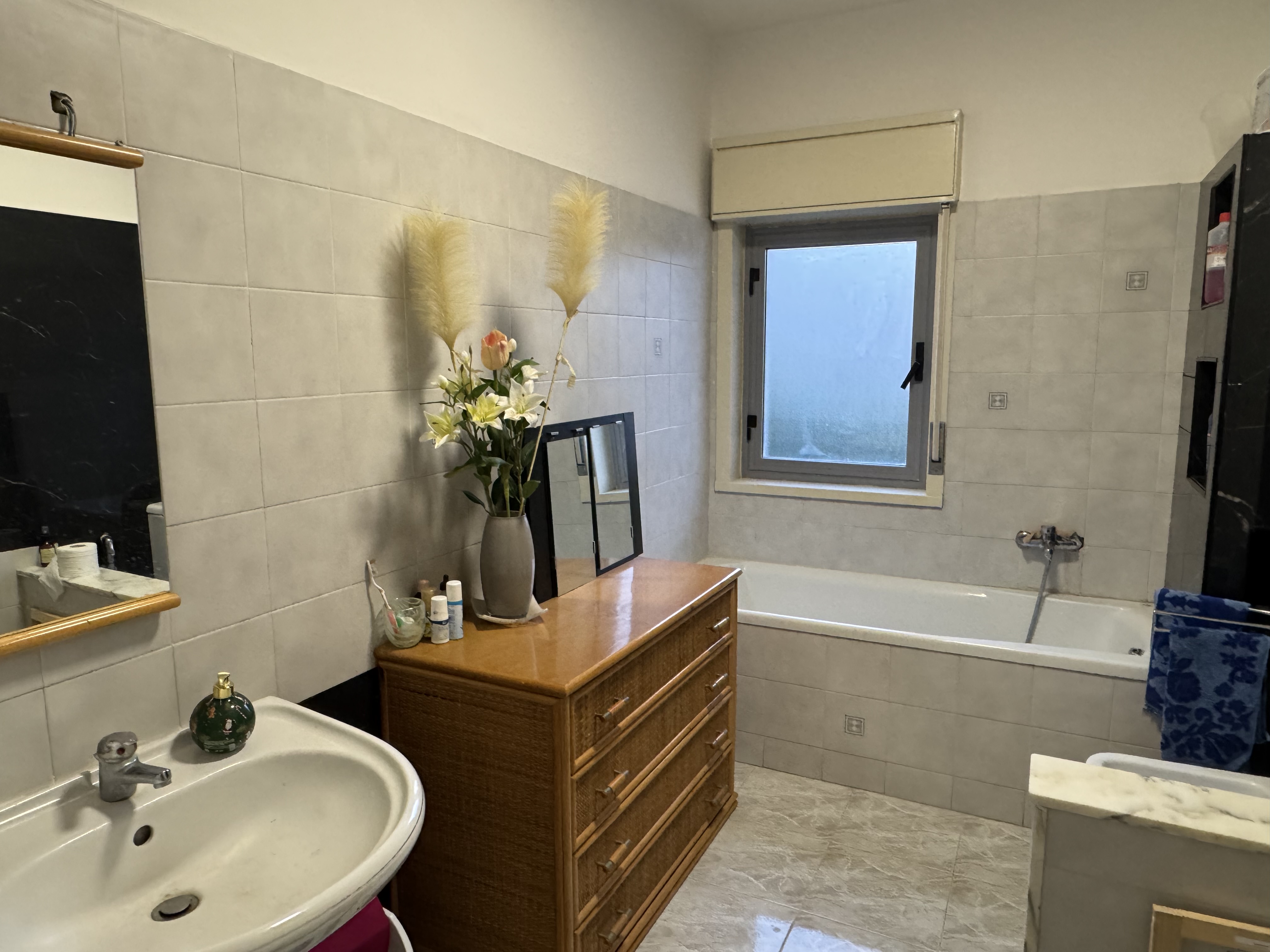Modern Bathroom
